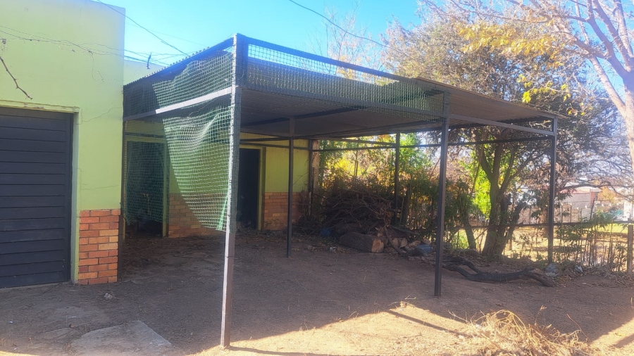  Bedroom Property for Sale in Kroonheuwel Free State